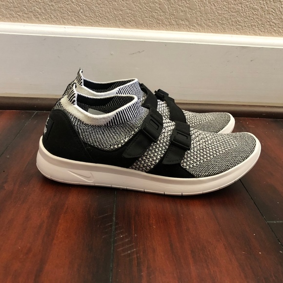 Nike Shoes - Nike Flyknit Sock Racer